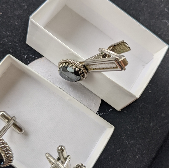 Vintage Cufflinks and Tie Pins - Picture 3 of 4